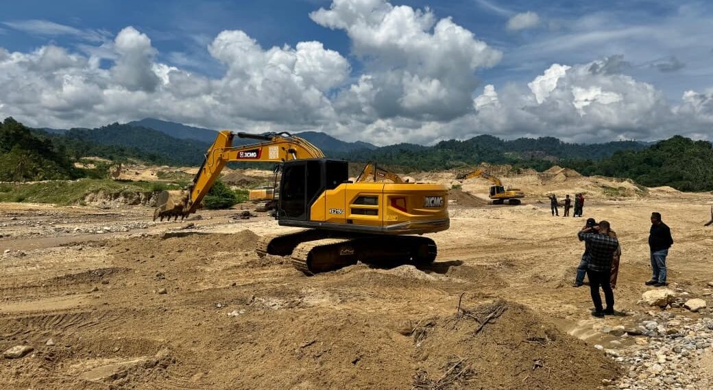 Aktivitas tambang di salah satu lokasi di Kabupaten Parigi Moutong. Foto: IST